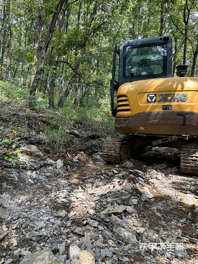 驾驶室顶部（整机外观）