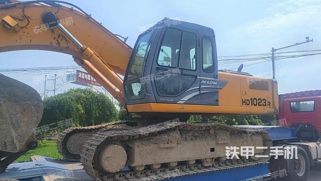 加藤HD1023R挖掘机