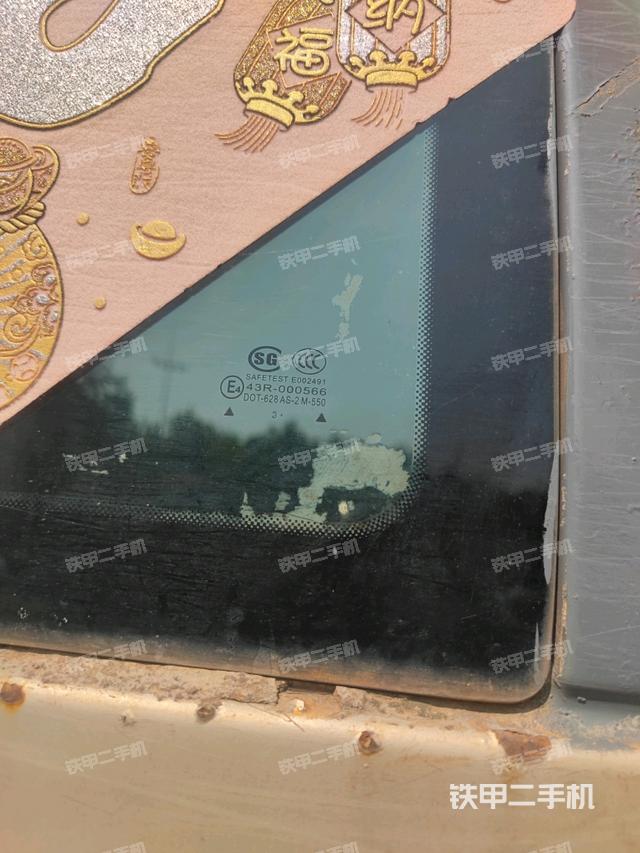 后窗玻璃角標(駕駛室部分) 后窗玻璃角標(駕駛室部分)