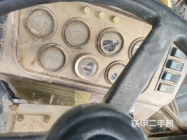 仪表盘（驾驶室部分）