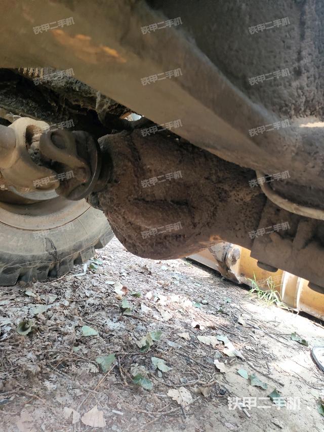 前驱动桥（液压/传动系统）