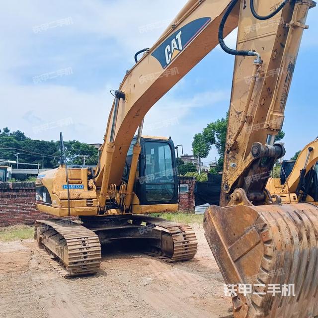 卡特彼勒320D液压挖掘机