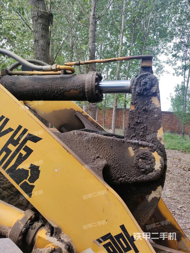 铲斗油缸侧面（工作装置）