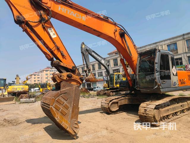 右前45(整機外觀) 右前45(整機外觀)