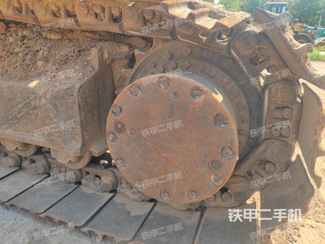 右驅(qū)動輪(行走機構(gòu)) 右驅(qū)動輪(行走機構(gòu))