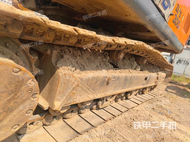 左側(cè)履帶整體?(行走機構(gòu)) 左側(cè)履帶整體?(行走機構(gòu))