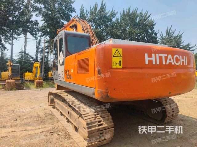 右后45(整機外觀) 右后45(整機外觀)