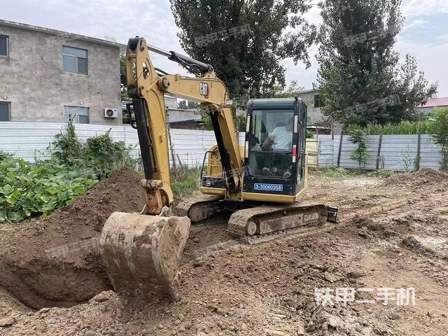 卡特彼勒CAT®305.5E2 小型液压挖掘机