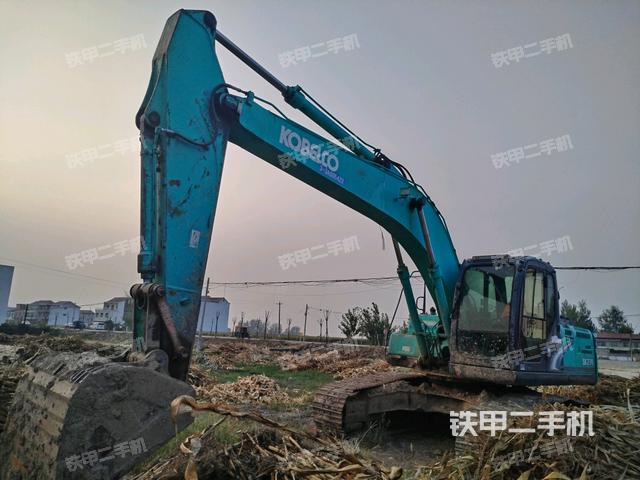 神钢SK210LC-8挖掘机