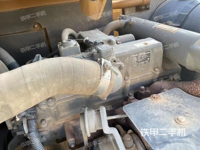 发动机整体俯视(整机外观) 发动机整体俯视(整机外观)