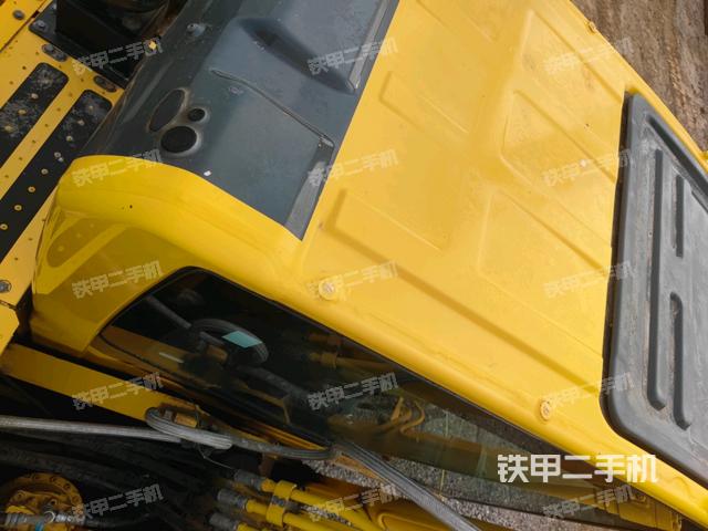 駕駛室頂部俯視(上車(chē)部件) 駕駛室頂部俯視(上車(chē)部件)