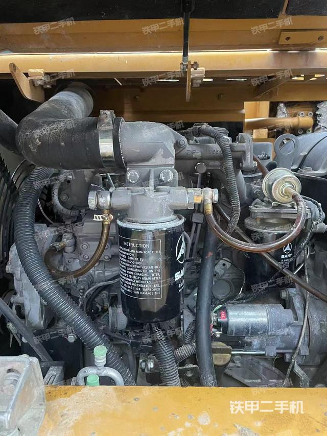 发动机整体俯视（整机外观）