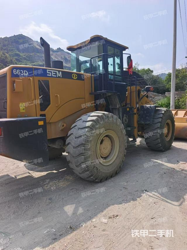 整机右后45°(整机外观及大件) 整机右后45°(整机外观及大件)