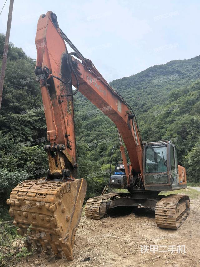 日立ZX250LC-3挖掘機