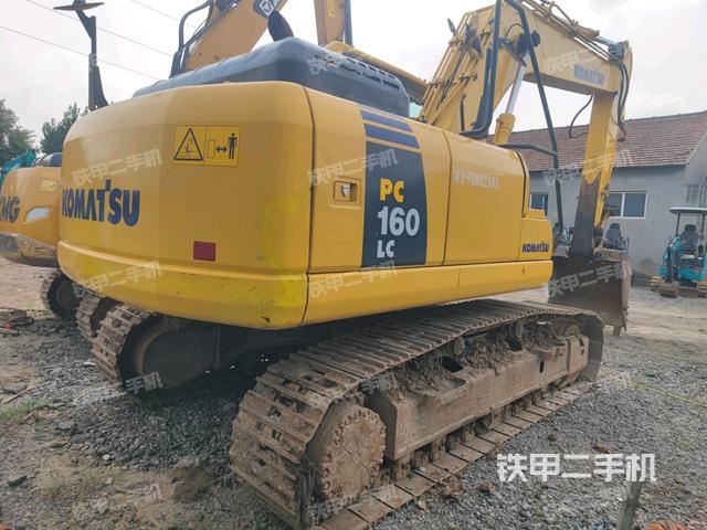 右后45(整機(jī)外觀) 右后45(整機(jī)外觀)