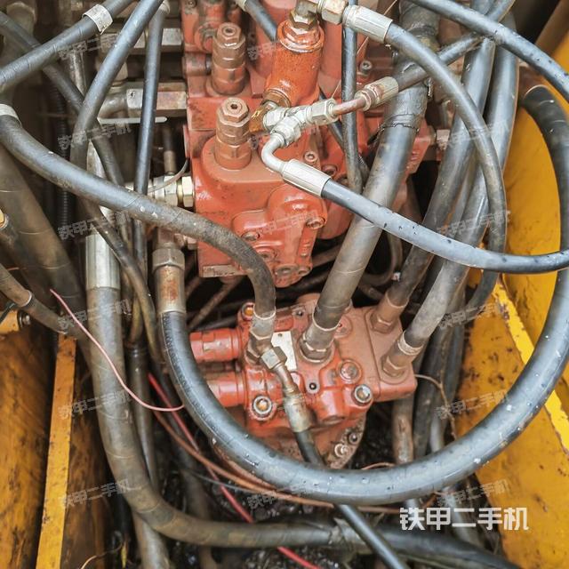 雷沃重工FR150E挖掘機