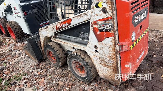 山猫S70滑移装载机