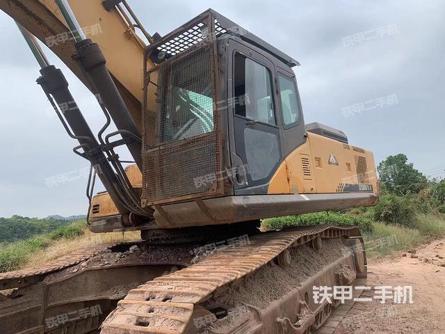 三一重工SY465H挖掘機(jī)