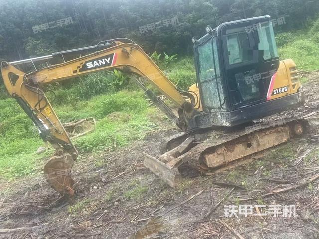 三一重工SY55C挖掘机