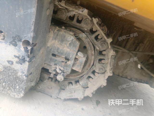 左驱动轮/左后轮（行走机构）