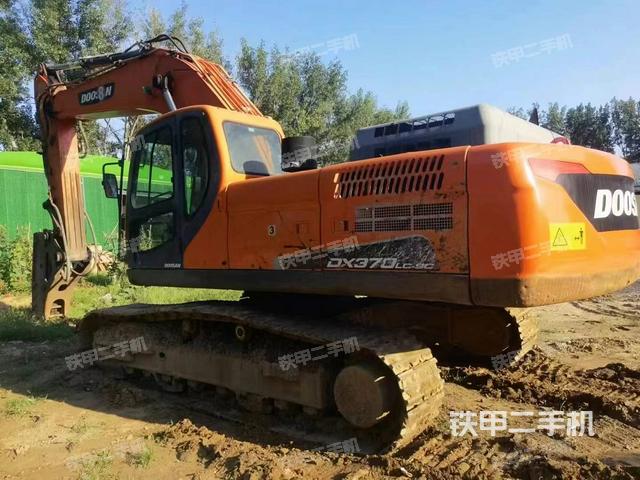 斗山DX340LC-9C挖掘机