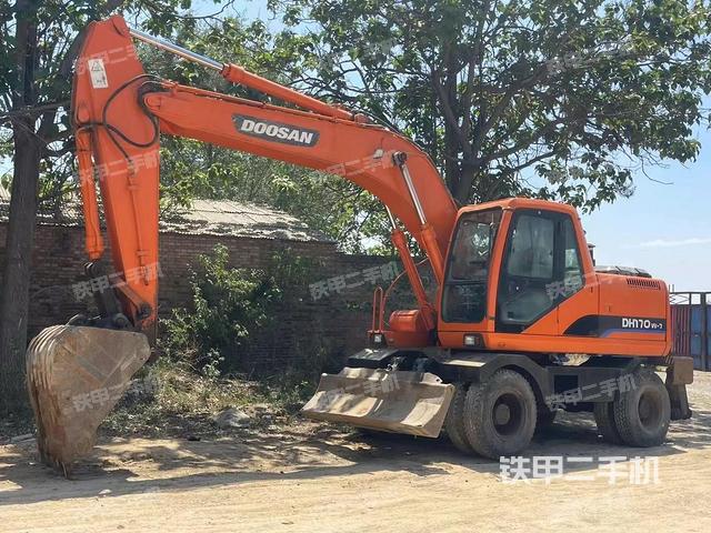 斗山DH130W-V挖掘機(jī)