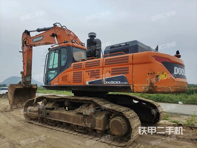斗山DX500LC-9C挖掘机