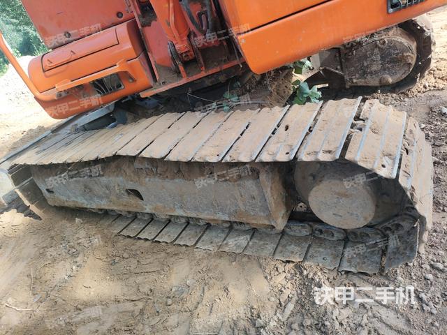 左侧履带整体 （行走机构）