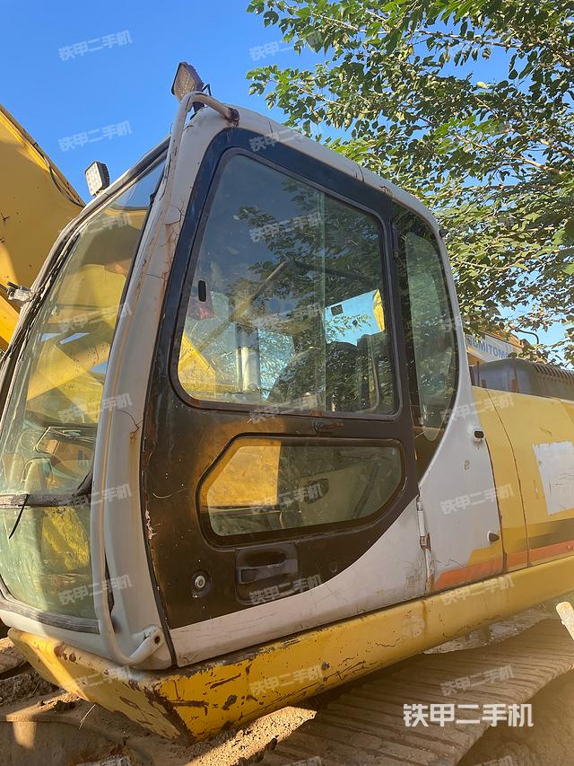 驾驶室整体（整机外观）