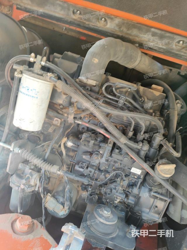 发动机室（上车部件）