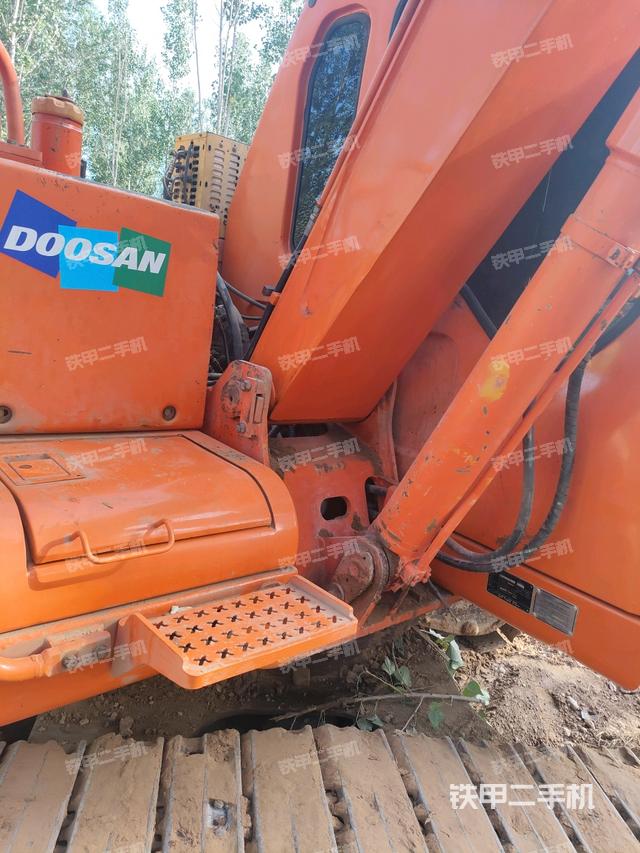 大臂根部 斜（工作和回转装置）