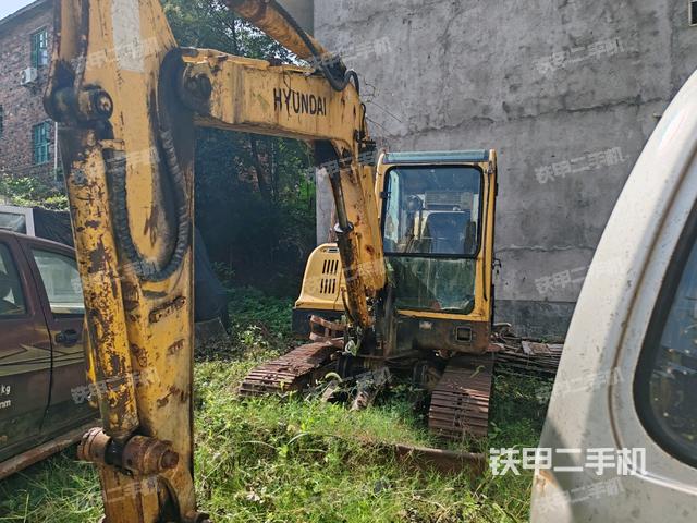 現(xiàn)代R60-7挖掘機(jī)