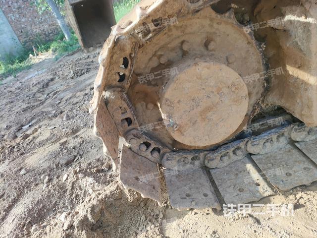 右驱动轮（行走机构）