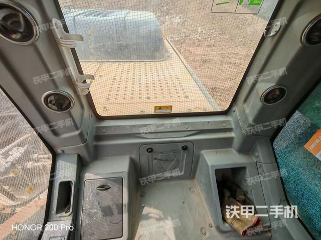座椅后部(駕駛室部分) 座椅后部(駕駛室部分)