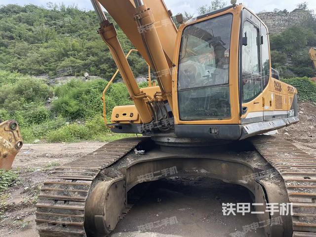 驾驶室整体（整机外观）