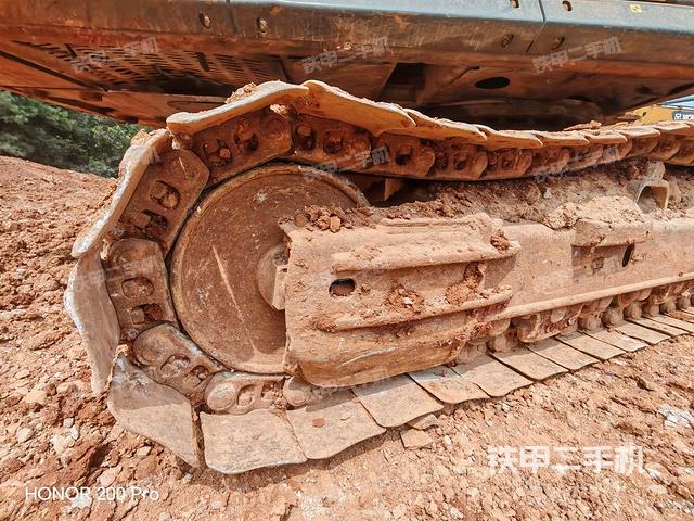 左側(cè)行走馬達(dá)蓋板(行走機(jī)構(gòu)) 左側(cè)行走馬達(dá)蓋板(行走機(jī)構(gòu))