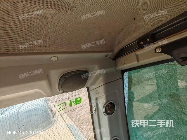 頂棚整體(駕駛室部分) 頂棚整體(駕駛室部分)