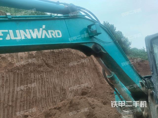 铲斗右后整体（工作和回转装置）