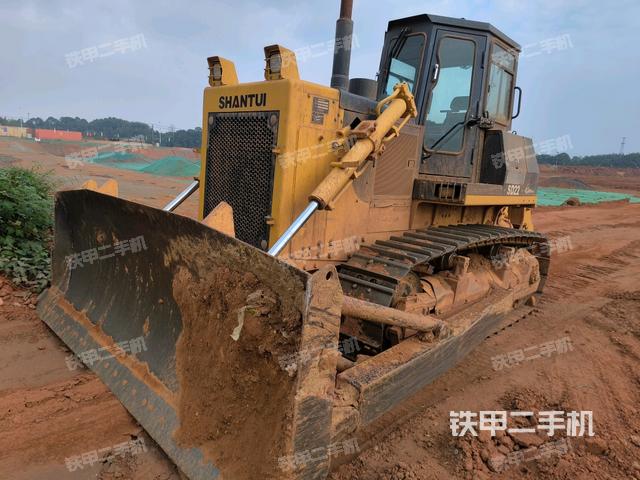 山推SD22标准型推土机