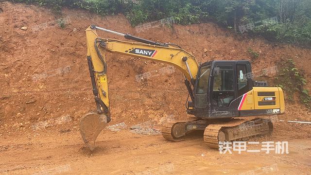 三一重工SY135C挖掘机