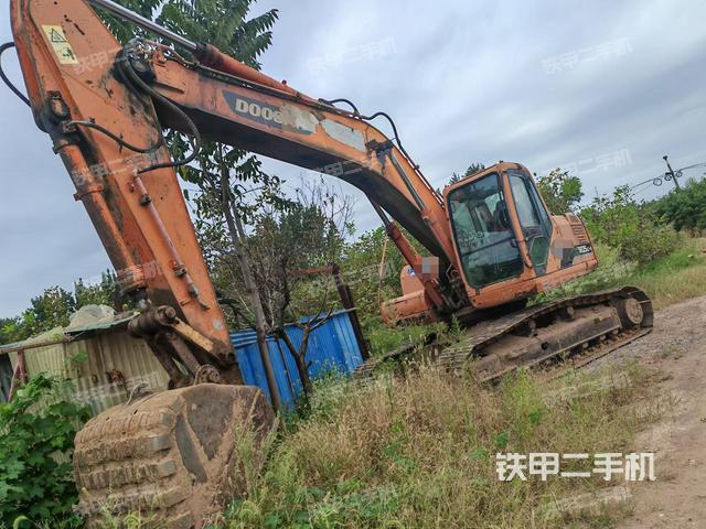 斗山DH215-7挖掘机