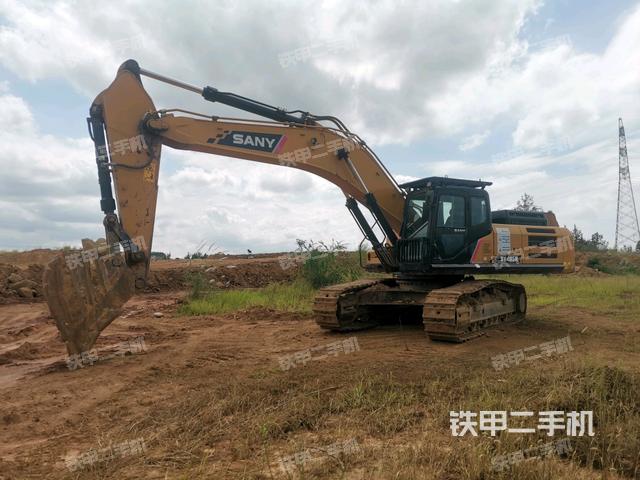 三一重工SY375H挖掘机