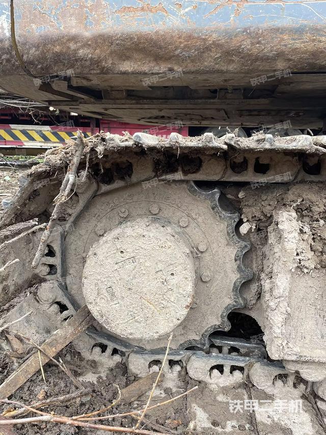 单侧履带整体（整机外观）