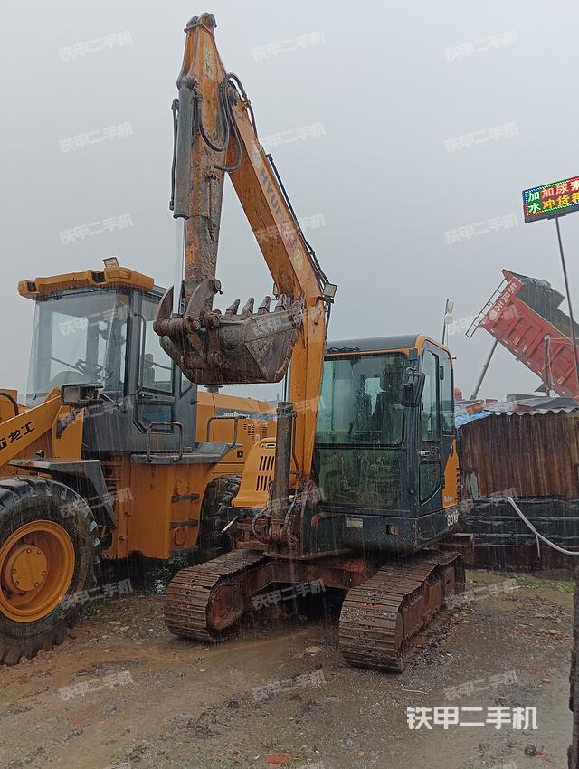现代R 60VS挖掘机