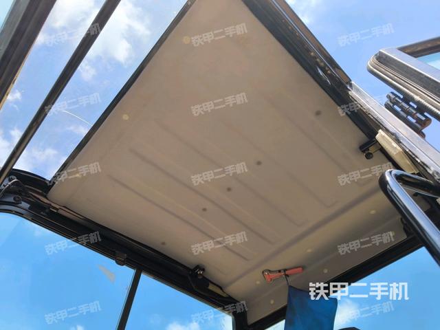 后窗玻璃角標(biāo)（駕駛室部分）