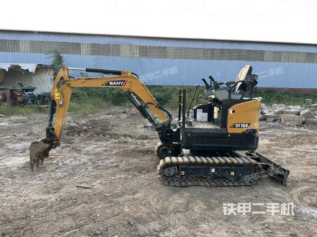 三一重工SY16C挖掘機(jī)