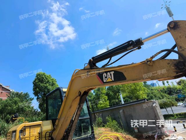 鏟斗右后整體（工作和回轉(zhuǎn)裝置）