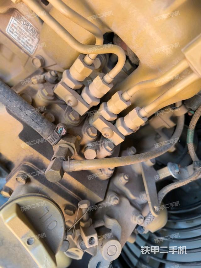 發(fā)動(dòng)機(jī)室（上車部件）