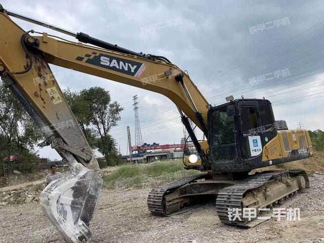 三一重工SY215C挖掘机