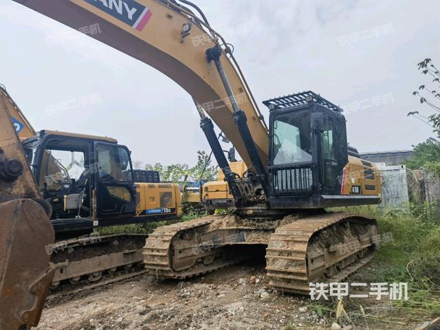 三一重工SY375H挖掘机